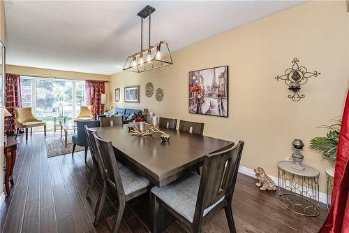 100 Heatherdale Place, Hamilton, ON - Indoor Photo Showing Dining Room