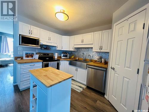 103 503 Colonel Otter Drive, Swift Current, SK - Indoor Photo Showing Kitchen