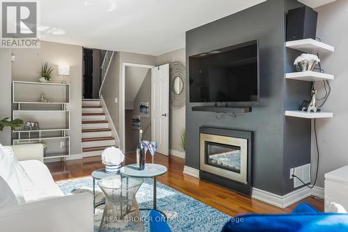 14 - 280 Sherbourne Street, Toronto, ON - Indoor Photo Showing Living Room With Fireplace