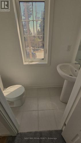 59 Selfridge Way, Whitby, ON - Indoor Photo Showing Bathroom