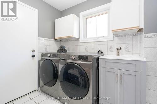 11 Cityview Circ, Barrie, ON - Indoor Photo Showing Laundry Room