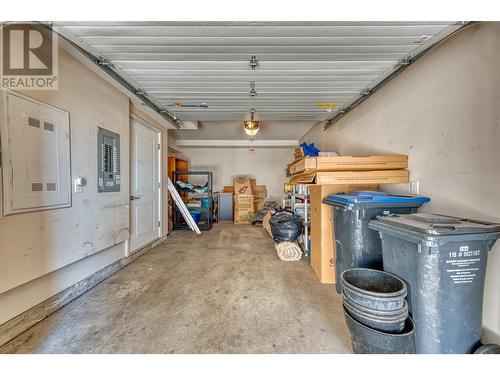 680 Old Meadows Road Unit# 28, Kelowna, BC - Indoor Photo Showing Garage
