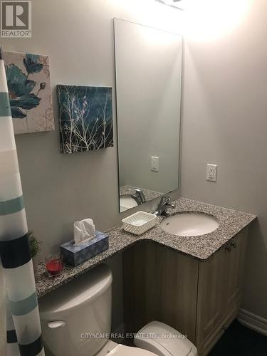 409 - 216 Oak Park Boulevard, Oakville, ON - Indoor Photo Showing Bathroom