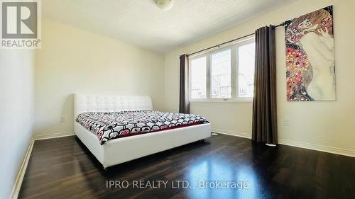 #4 -3070 Thomas St, Mississauga, ON - Indoor Photo Showing Bedroom