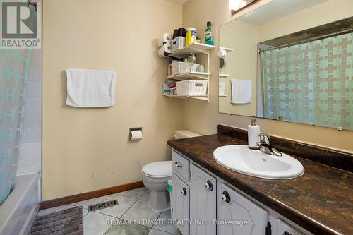 4179 Dursley Crescent, Mississauga, ON - Indoor Photo Showing Bathroom