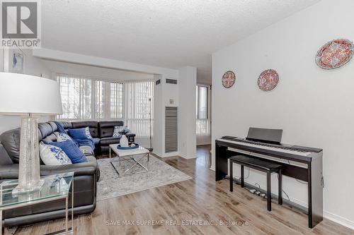 #211 -145 Hillcrest Ave, Mississauga, ON - Indoor Photo Showing Other Room
