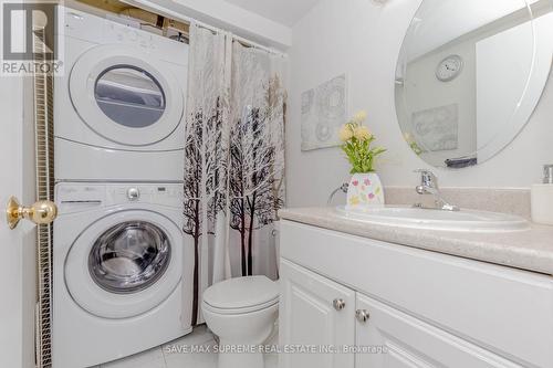 #211 -145 Hillcrest Ave, Mississauga, ON - Indoor Photo Showing Laundry Room