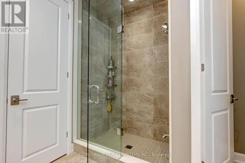 3139 Riverpath Common, Oakville, ON - Indoor Photo Showing Bathroom