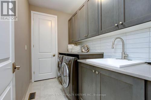 3139 Riverpath Common, Oakville, ON - Indoor Photo Showing Laundry Room