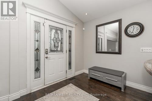 111 Poynter Dr, Toronto, ON - Indoor Photo Showing Other Room