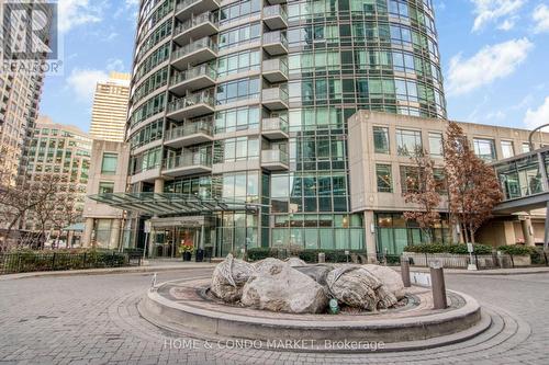 #3010 -373 Front St W, Toronto, ON - Outdoor With Facade