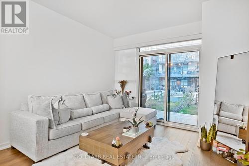 A119 - 241 Sea Ray Avenue, Innisfil, ON - Indoor Photo Showing Living Room