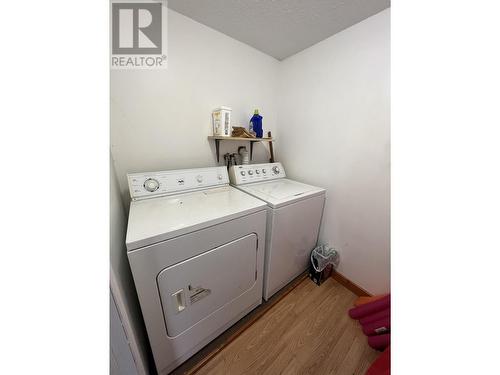 5251 42 Street, Fort Nelson, BC - Indoor Photo Showing Laundry Room