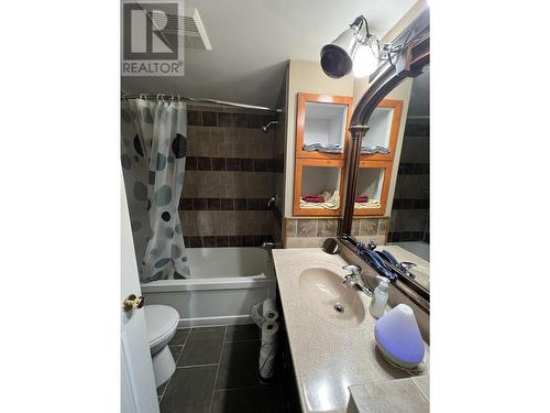 5251 42 Street, Fort Nelson, BC - Indoor Photo Showing Bathroom