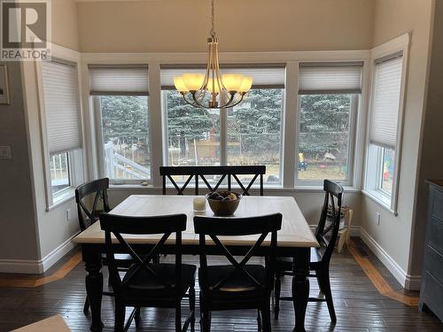 10908 111 Avenue, Fort St. John, BC - Indoor Photo Showing Dining Room