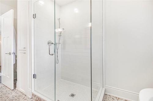 Primary ensuite shower - 1423 Nebo Road, Hannon, ON - Indoor Photo Showing Bathroom