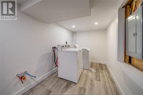 764 Mckay Avenue Unit# Basement, Windsor, ON - Indoor Photo Showing Laundry Room