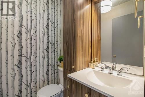 Powder Room - 1043 Karsh Drive, Ottawa, ON - Indoor Photo Showing Bathroom