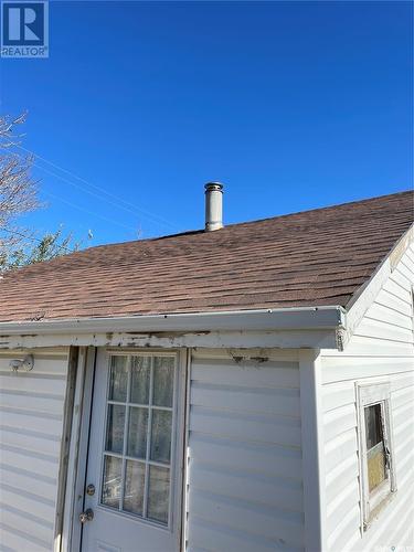 100 1St Avenue S, Lucky Lake, SK - Outdoor With Exterior