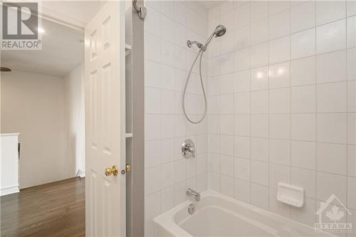 1778 Jersey Street, Orleans, ON - Indoor Photo Showing Bathroom
