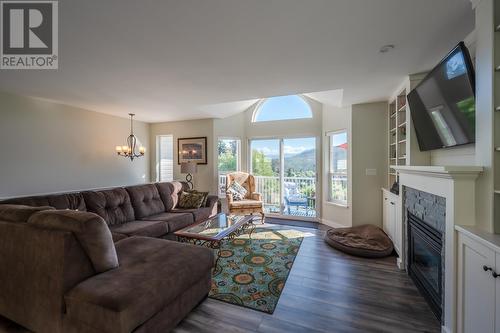 107 Uplands Drive, Kaleden, BC - Indoor Photo Showing Living Room With Fireplace