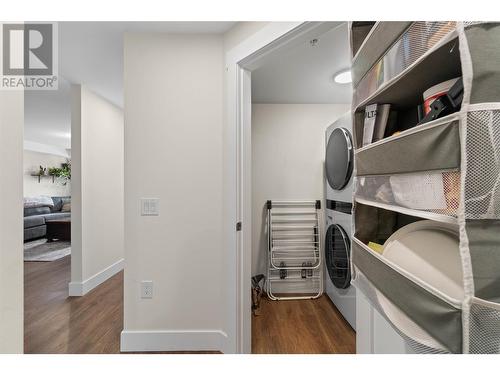 217 Elm Avenue Unit# 203, Penticton, BC - Indoor Photo Showing Laundry Room