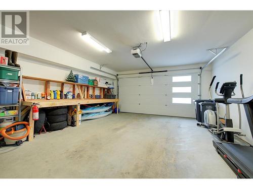 12798 Lake Hill Drive Unit# 53, Lake Country, BC - Indoor Photo Showing Garage
