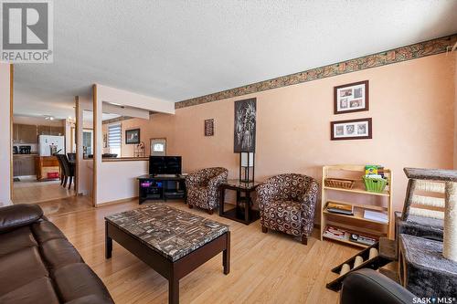 179 Paynter Crescent, Regina, SK - Indoor Photo Showing Living Room