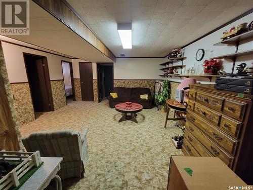 4906 Empire Street, Macklin, SK - Indoor Photo Showing Other Room
