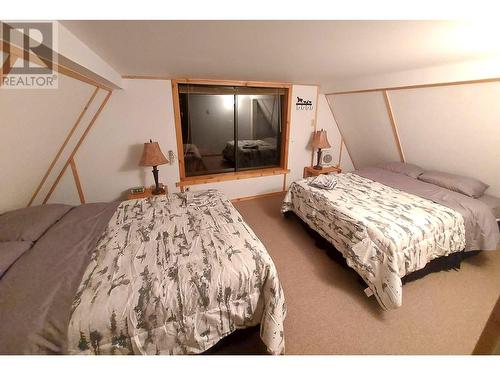 1770 Johnstone Creek Road W, Rock Creek, BC - Indoor Photo Showing Bedroom