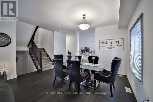 19 Mcgovern Lane, Brant, ON - Indoor Photo Showing Dining Room