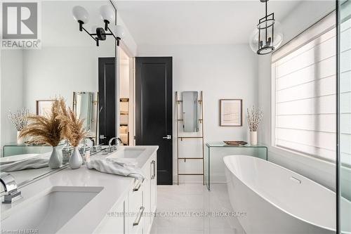 4100 Winterberry Dr, London, ON - Indoor Photo Showing Bathroom