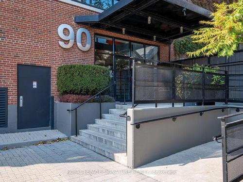 609-90 Sumach St, Toronto, ON - Outdoor With Exterior