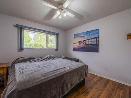 821 Schubert Drive, Kamloops, BC - Indoor Photo Showing Bedroom