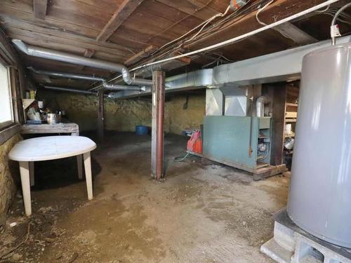 6138 Lakeview Road, Chase, BC - Indoor Photo Showing Basement