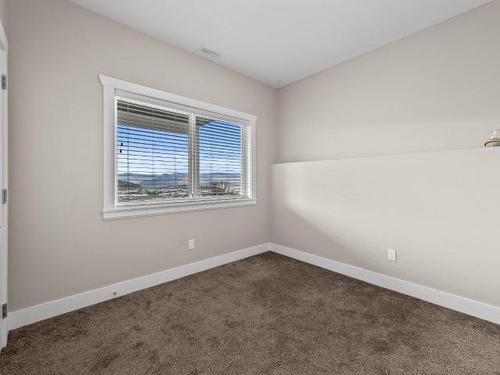24-460 Azure Place, Kamloops, BC - Indoor Photo Showing Other Room
