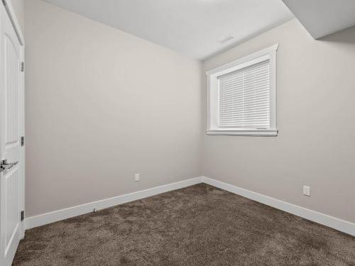 24-460 Azure Place, Kamloops, BC - Indoor Photo Showing Other Room