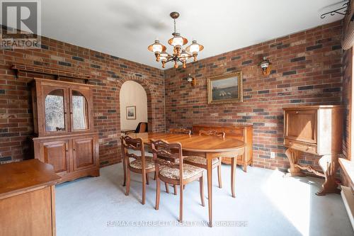 199 Southcrest Dr, London, ON - Indoor Photo Showing Dining Room