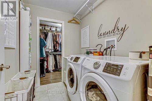 402 Larry St, Central Elgin, ON - Indoor Photo Showing Laundry Room