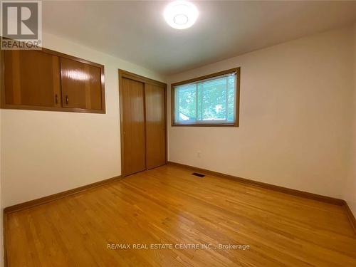 4327 Mitchell Avenue, Niagara Falls, ON - Indoor Photo Showing Other Room