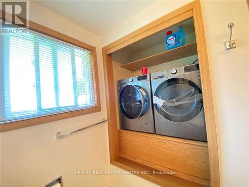 4327 Mitchell Avenue, Niagara Falls, ON - Indoor Photo Showing Laundry Room
