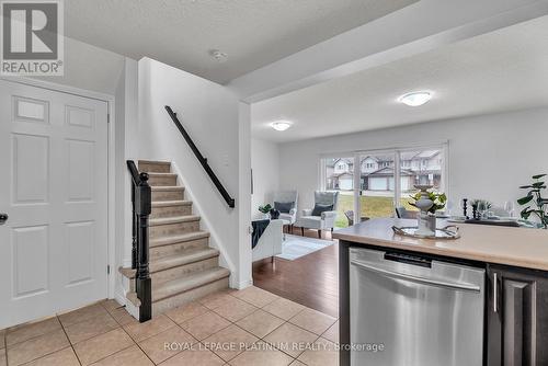 312 Fallowfield Dr, Kitchener, ON - Indoor Photo Showing Other Room