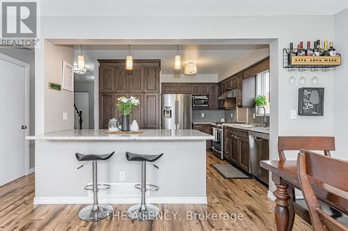 9 Mccurdy Road, Guelph, ON - Indoor Photo Showing Kitchen With Upgraded Kitchen