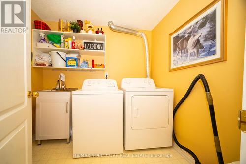 46 - 1292 Sherwoodmills Boulevard, Mississauga, ON - Indoor Photo Showing Laundry Room