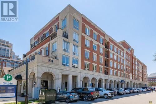 #301 -430 Pearl St, Burlington, ON - Outdoor With Facade