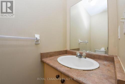 1230 Prestonwood Crescent, Mississauga, ON - Indoor Photo Showing Bathroom