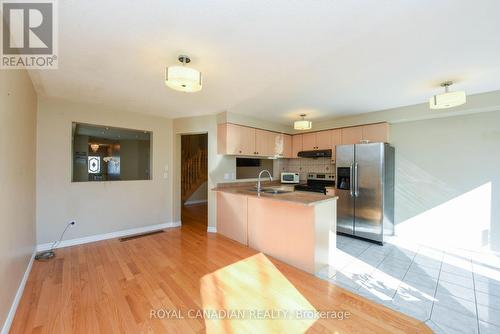 1230 Prestonwood Crescent, Mississauga, ON - Indoor Photo Showing Kitchen With Double Sink