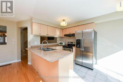 1230 Prestonwood Crescent, Mississauga, ON - Indoor Photo Showing Kitchen With Double Sink