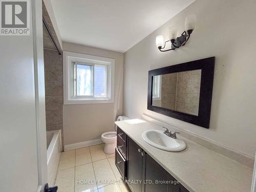 #Upper - 322 Hansen Road, Brampton, ON - Indoor Photo Showing Bathroom