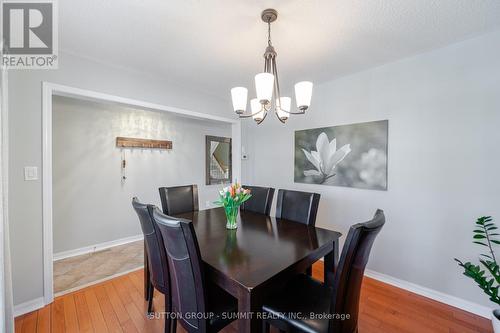 498 Farlow Cres, Milton, ON - Indoor Photo Showing Dining Room